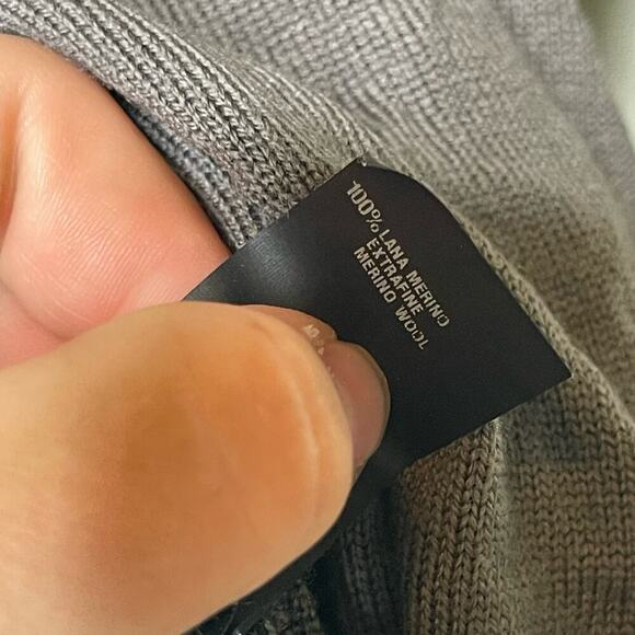 Fendi Long Sleeve V Neck Merino Wool Cardigan Sweater Gray IT 44 US 8 - Picture 10 of 13